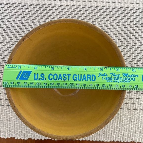 McCoy yellow ware bowl in good condition, beautiful piece ! - Picture 3 of 9